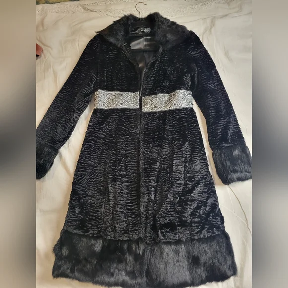 Heart Moon Star Evening Coat - Picture 2 of 9